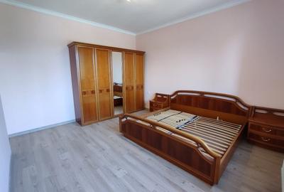Apartament cu 3 camere decomandat în Central - 4