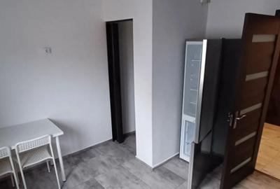 Apartament cu 2 camere semidecomandat, mobilat în P-ța Sfinții Voievozi - 7