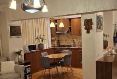 Apartament cu 2 camere decomandat în Mihai Bravu