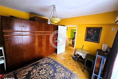 Apartament cu 2 camere semidecomandat în Universitate