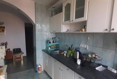 Apartament cu 3 camere decomandat în Drumul Taberei - 10