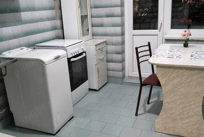 Apartament cu 2 camere decomandat în Calea București - 4