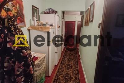 Apartament cu 3 camere decomandat în Rovine - 10