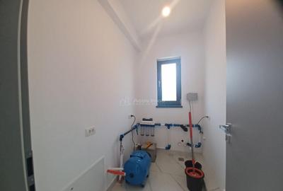 Casă cu 4 camere cu Teren 350 Mp în Corbeanca - 2