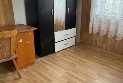 Casă cu 3 camere în Cârcea - 3