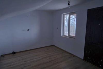 Casă cu 3 camere în Perișoru - 4