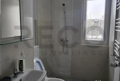 Garsonieră decomandată în Iosia