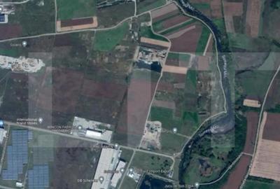 Teren de 8633 mp, în Central - 2