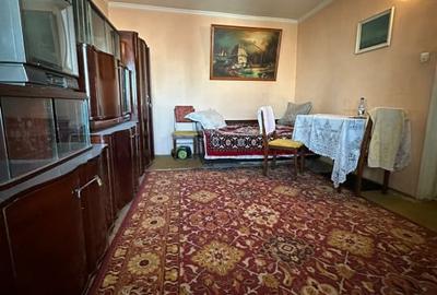 Garsoniera decomandat, Obor-Scolilor. - 2