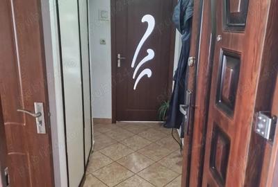 Apartament cu 2 camere la etajul 4 - 5