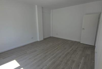 Garsonieră decomandată în Baza 3 - 6