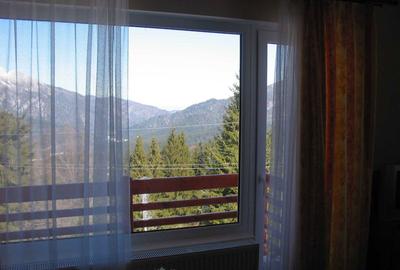 Spațiu comercial, de 3,700 mp, în Central - 4