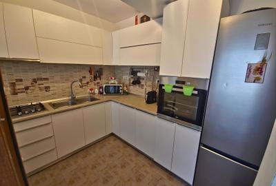 Apartament cu 3 camere decomandat, mobilat în Energia - 9