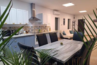 Apartament cu 4 camere decomandat, mobilat în Dumbrăvița - 1