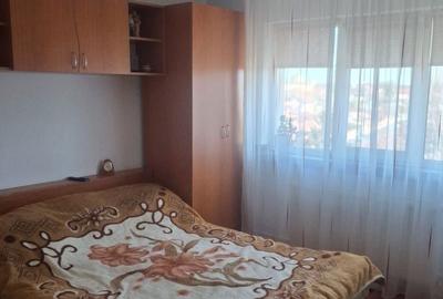Apartament cu 3 camere decomandat în Exterior Vest - 2