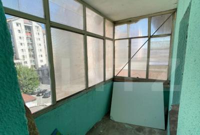 Apartament cu 3 camere decomandat în 9 Mai - 8