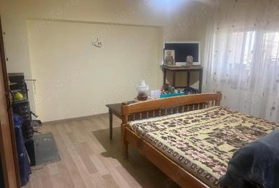 Casă cu Teren 2000 Mp în Central - 2