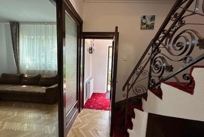 Casa cu etaj in zona Parcului Circului complet mobilata curte amenajata zona Tei - 4