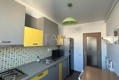 Apartament cu 2 camere decomandat, mobilat în Zorilor