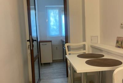 Inchiriez garsoniera 9 Mai Inchiriez garsoniera 9 Mai - 6