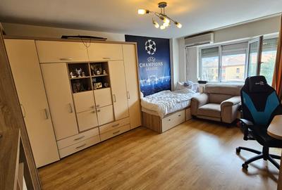 Apartament cu 3 camere decomandat în Centrul Civic - 3