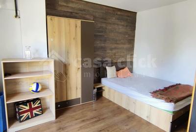 Apartament 1 camera spatios, renovat, Piata Centrala, etaj 1 Apartament 1 camera spatios, renovat, Piata Centrala, etaj 1 - 2