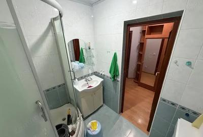 Garsonieră decomandată în Brâncoveanu