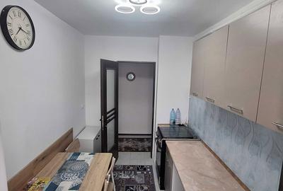 Apartament cu 2 camere decomandat în Tractorul - 7