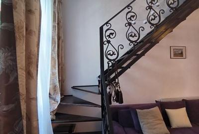 De vânzare duplex pe strada Occidentului