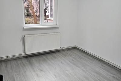 De vanzare apartament renovat la cheie etaj intermediar - 2