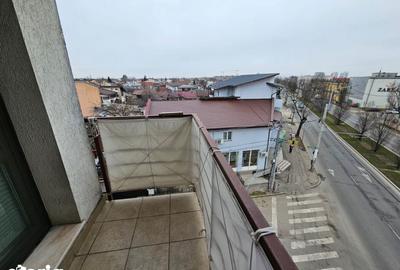 Apartament cu 3 camere semidecomandat, mobilat în Bucureștii Noi - 9