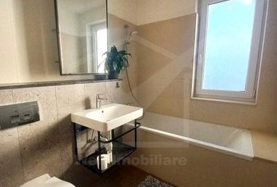 Apartament 3 camere, zona Europa,balcon, parcare, curte comuna, etaj intermediar - 7