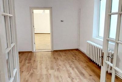 Vila P+1 zona Stefan cel Mare 130 mp utili + curte 50mp - 3