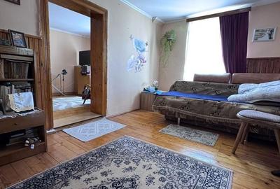 Casă cu 6 camere cu Teren 1971 Mp în Ațel - 3