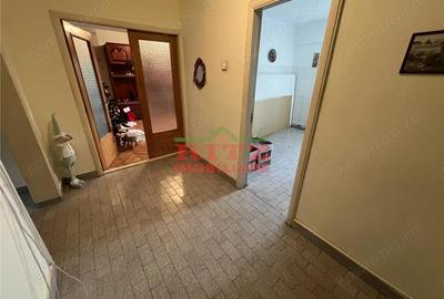 Nou! Ap. 3 cam., decom., et. 2, boxa, zona Scoala de Politie! - 3