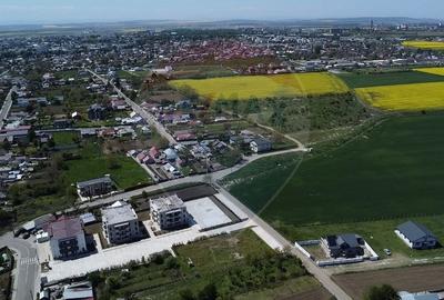 Teren agricol intravilan de 16700 mp, în Vest - 6