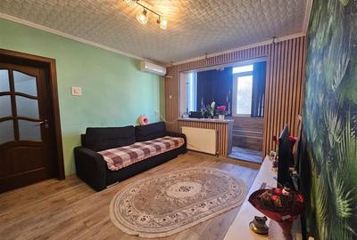 Apartament cu 2 camere semidecomandat, mobilat în Podu Roș - 3