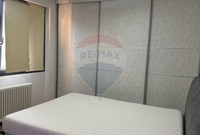 Apartament cu 3 camere de vanzare in zona Central - 3