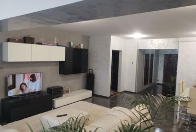 Apartament cu 3 camere în Central - 2