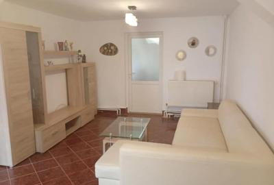 Casă cu 5 camere în Central - 2