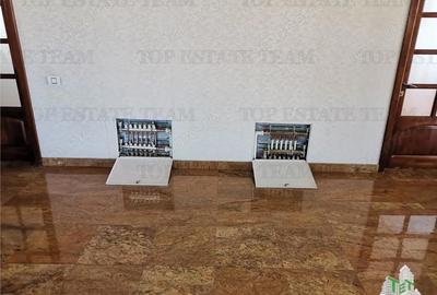 Casă în 1 Decembrie - 2