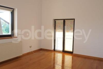 Vila moderna, garaj si vecinatati linistite - 8