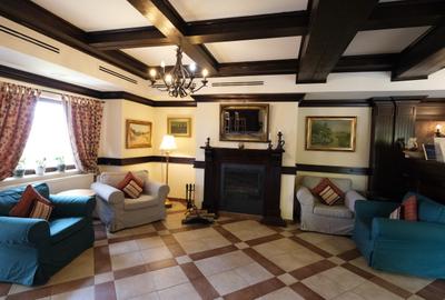 Vanzare hotel in zona superba de munte cu priveliste incredibila din camere