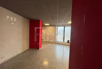 Spatiu Comercial la 2 pasi de statia STB - 4