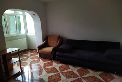 Inchiriez garsoniera - 2