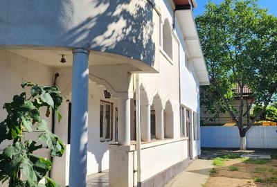 Vila superba 8 camere ,stil conac Brancovenesc - 4