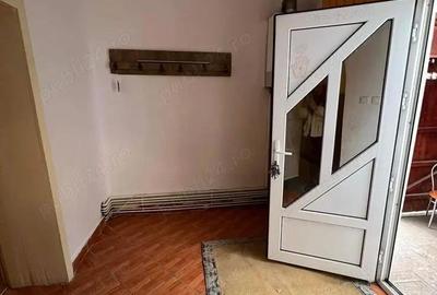 Casă cu 5 camere în Central