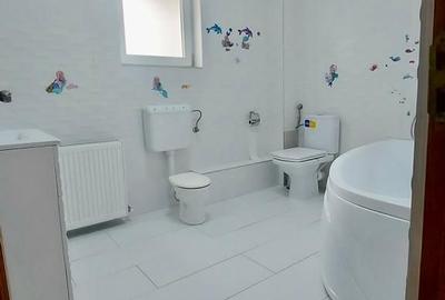 Casă individuală cu 7 camere cu Canalizare în Apărătorii Patriei - 13