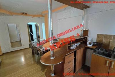 Apartament 4 Camere GAVANA 3 Pia?a Confort 1 Decomandat 85 Mp. La Bulevard Centrala Proprie - 2
