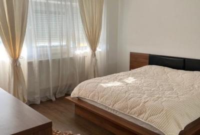 Apartament cu 2 camere decomandat în P-ța Romană - 2
